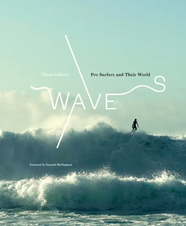 Thom Gilbert Waves bok innbundet surfere