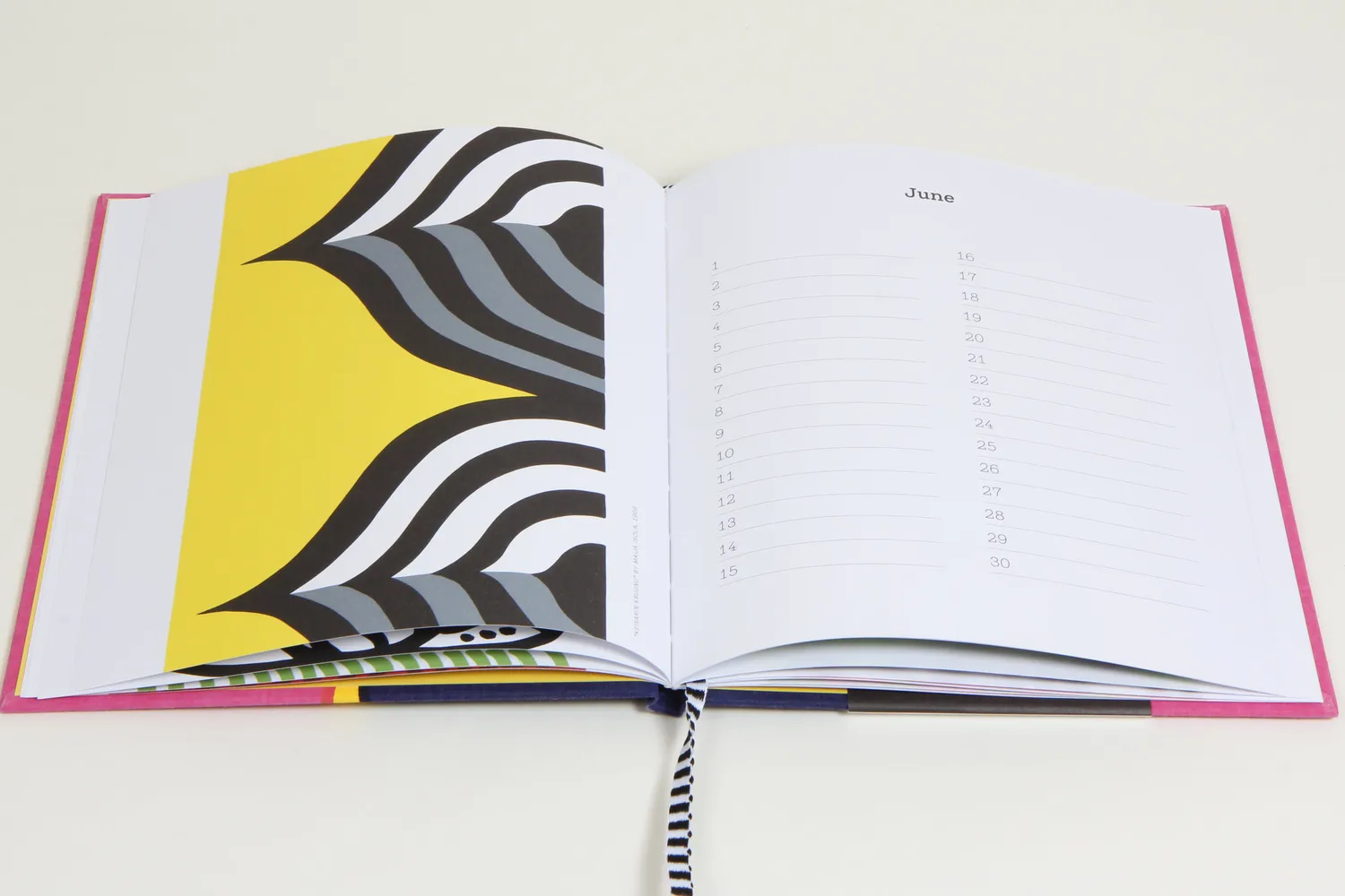 Marimekko Birthday Book bursdagsbok i stoffbind