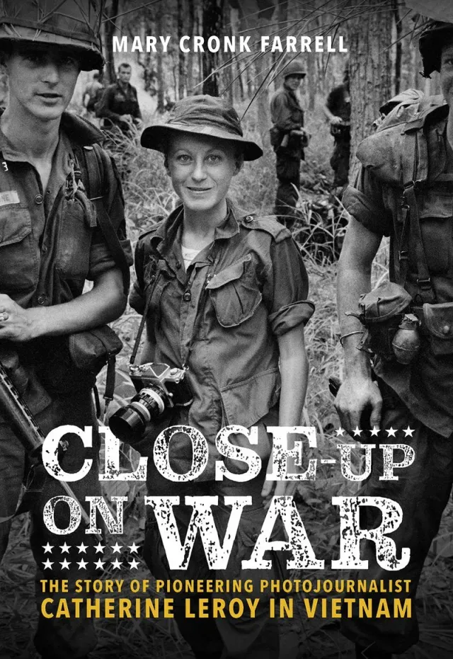 Abrams Close-Up on War Catherine Leroy bok innbundet 12 år+