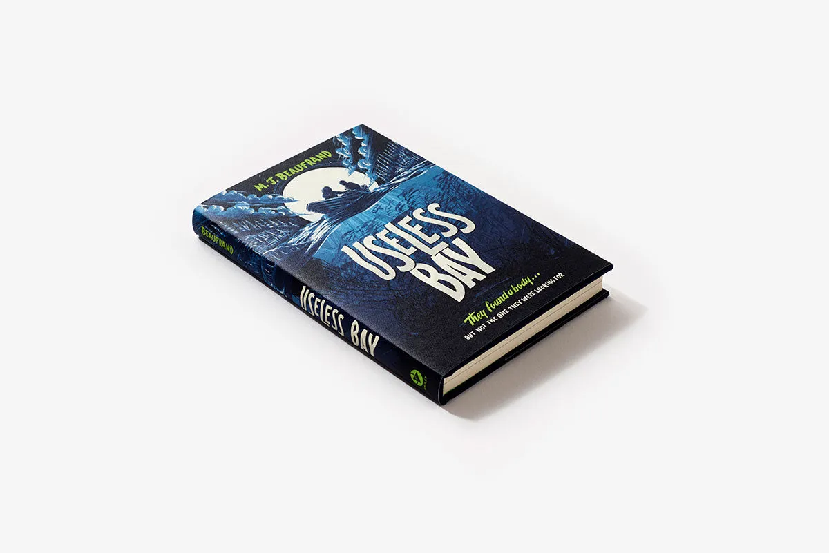 Abrams Useless Bay M. J. Beaufrand ungdomsbok innbundet thriller