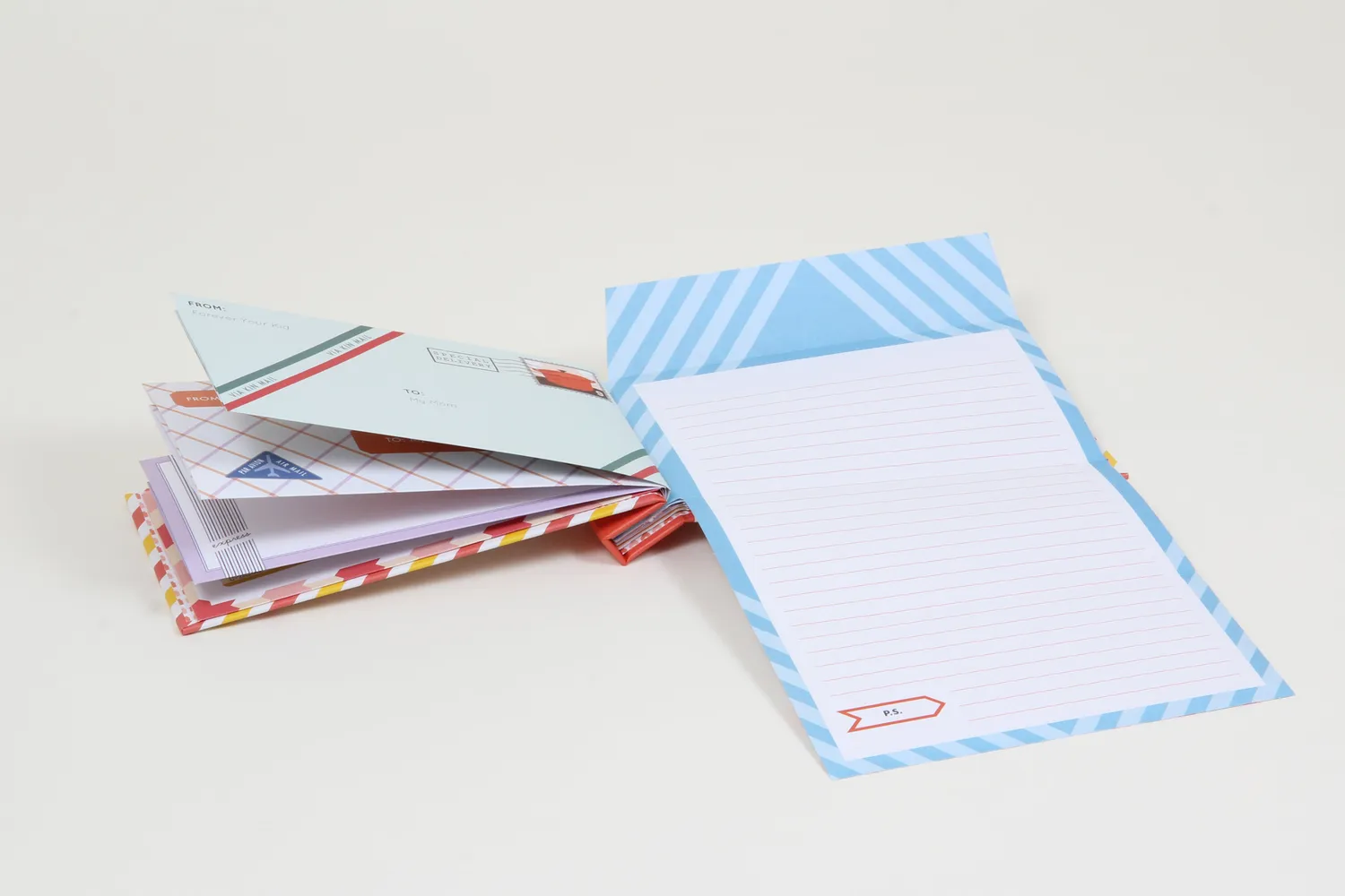 Abrams & Chronicle Books Letters to My Mom brevbok gave