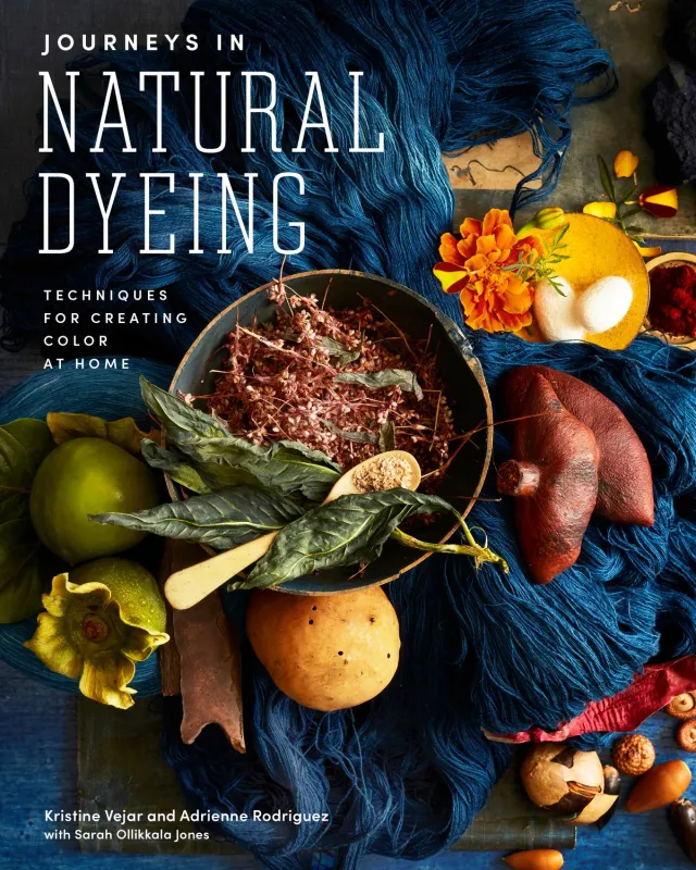 Abrams and Chronicle Journeys in Natural Dyeing innbundet bok plantefarging