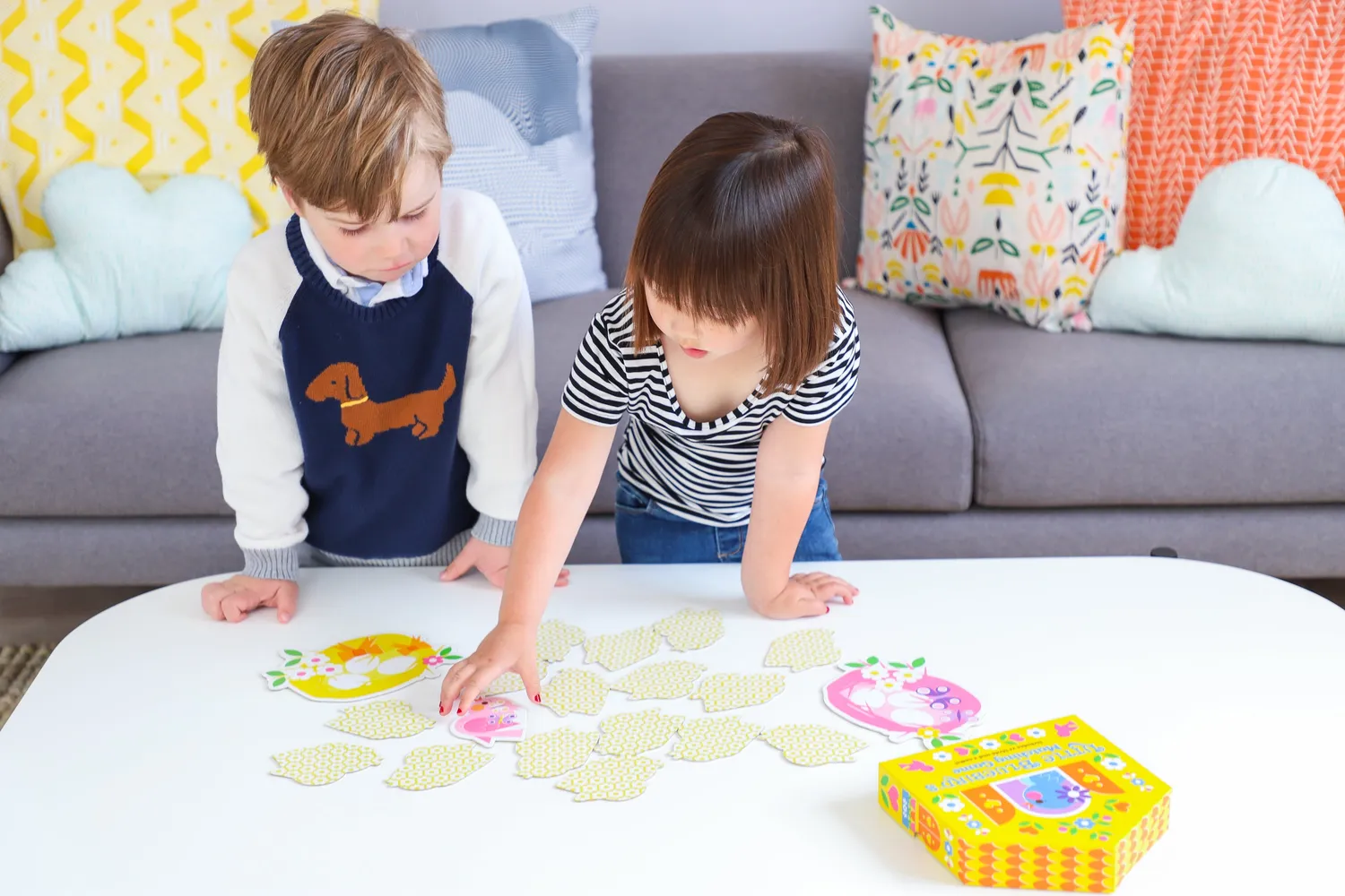 Chronicle Books Little Bluebird's Matching Game memoryspill barn