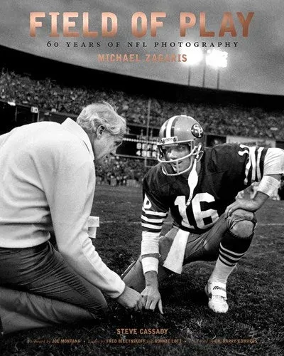 Abrams & Chronicle Books Field of Play 60 Years of NFL Photography innbundet