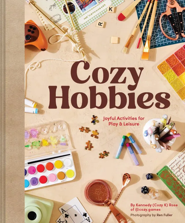 Kennedy Rose Cozy Hobbies innbundet bok 45 hobbyer